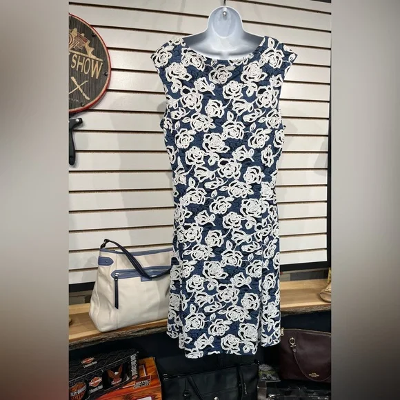 R.N.Studio dress size 18 - Picture 5 of 9